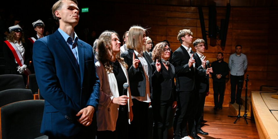 Zdjęcie studentów i doktorantów składających ślubowanie podczas Immatrykulacji