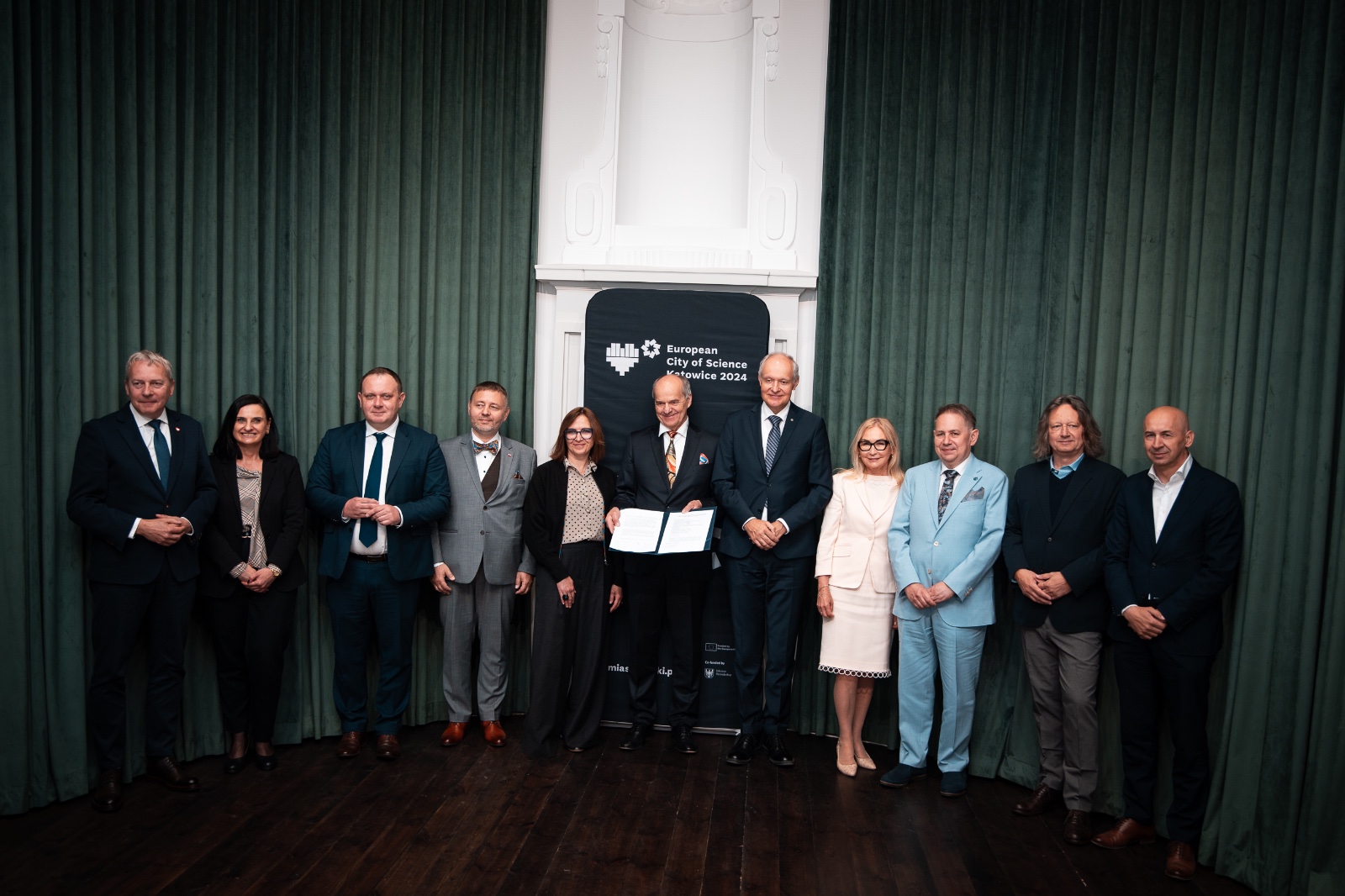 Władze Śląskich Uczelni z po podpisaniu listu intencyjnego