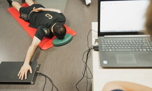 zawodnik BBTS w trakcie badania