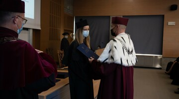Uroczystość wręczenia dyplom&oacute;w doktorskich 2021