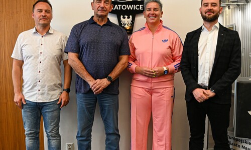 Anita Włodarczyk z władzami - Michałem Sk&oacute;rą, Karolem Barem i prof. Adamem Zajęcem