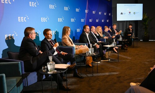 Zdjęcie uczestnik&oacute;w panelu pt: MICE: branża, rynek, relacje