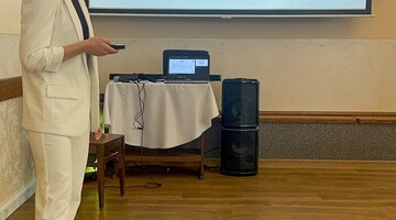 studentka podczas sesji nauk o kulturze fizycznej