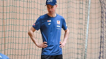 Zdjęcie zawodnik&oacute;w przygotowujących się do badań 