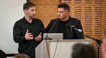 Jakub Chycki i mateusz Borek podczas wykładu czwartkowego