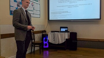 student podczas sesji nauk o kulturze fizycznej