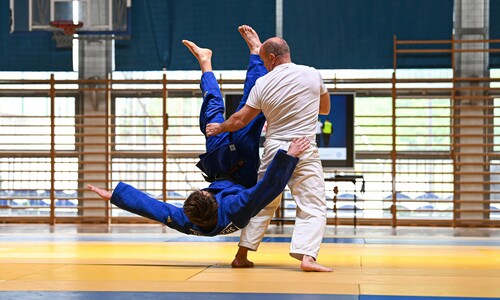 Pokaz Judo w wykonaniu trenera oraz zawodnika AZS AWF Katowice
