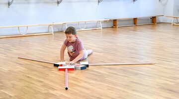 Badanie og&oacute;lnej sprawności młodego uczestnika badań 