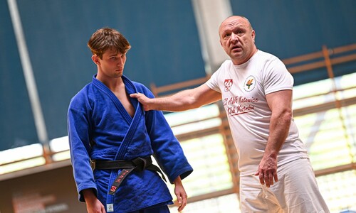 Pokaz Judo w wykonaniu trenera oraz zawodnika AZS AWF Katowice