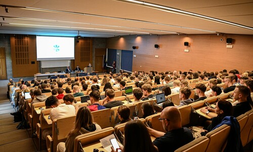 Zdjęcie uczestnik&oacute;w konferencji 
