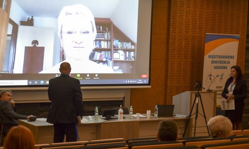 Osoby z niepełnosprawnością w sporcie &ndash; teoria i praktyka