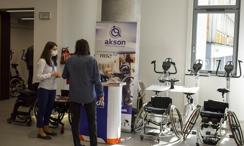 Osoby z niepełnosprawnością w sporcie &ndash; teoria i praktyka